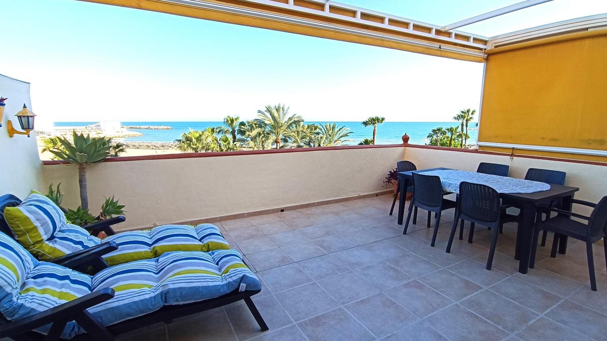 Ole Playa 5A Beach Front - A Pie De Playa, Sea Views - Vistas Al Mar, Puerto Marina เบนัลมาเดนา ภายนอก รูปภาพ